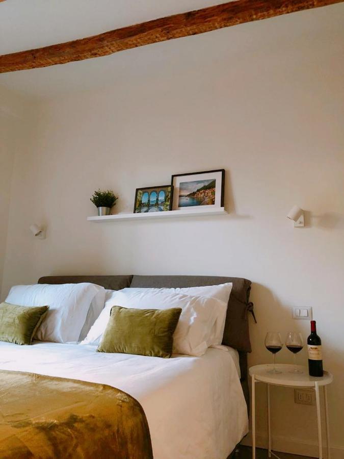 Foscolo 9 Room - Breakfast Como Kültér fotó